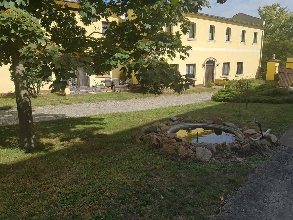 Baerchenhof Apartment Priestewitz Exterior photo
